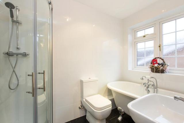  Image of 6 bedroom Bungalow to rent in Derwent Close Claygate Esher KT10 at Claygate Esher Esher, KT10 0RF