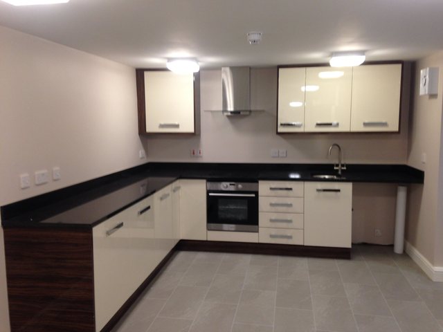  Image of 3 bedroom Flat to rent in Dickenson Road Manchester M14 at Manchester  Manchester, M14 5HS