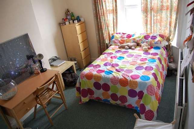  Image of 4 bedroom Detached house to rent in Doone Road Horfield Bristol BS7 at Bristol, BS7 0JG