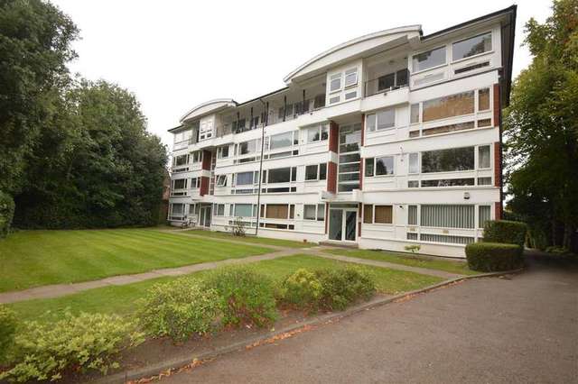  Image of 2 bedroom Apartment to rent in West Hill London SW15 at East Putney, SW15 2UG