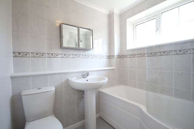  Image of 1 bedroom End of Terrace for sale in Draycott Bracknell RG12 at Draycott  Bracknell, RG12 0UX