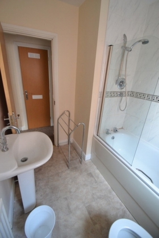  Image of 3 bedroom Semi-Detached house to rent in Drayton Street Manchester M15 at DRAYTON STREET HULME. M15 5LL MANCHESTER, M15 5LL