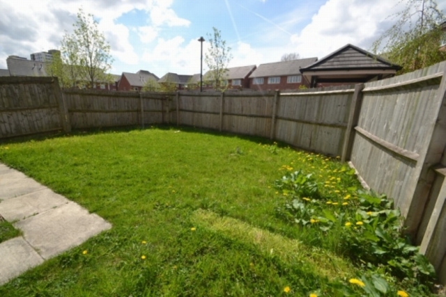  Image of 3 bedroom Semi-Detached house to rent in Drayton Street Manchester M15 at DRAYTON STREET HULME. M15 5LL MANCHESTER, M15 5LL