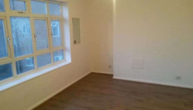  Image of 4 bedroom Detached house to rent in Dundee Road London E13 at Dundee Road Plaistow London, E13 0BQ