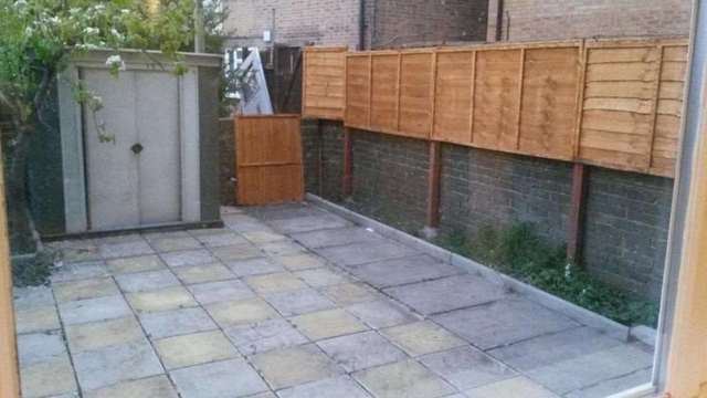  Image of 4 bedroom Detached house to rent in Dundee Road London E13 at Dundee Road Plaistow London, E13 0BQ
