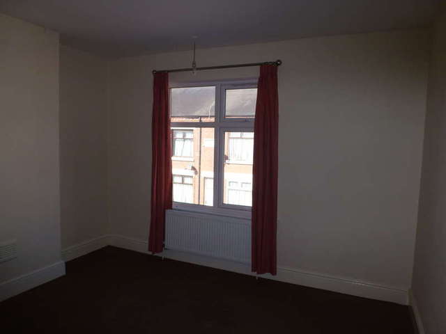  Image of 2 bedroom Terraced house to rent in Dunton Street Leicester LE3 at Leicester Leicestershire, LE3 5EN