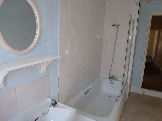  Image of 2 bedroom Terraced house to rent in Dunton Street Leicester LE3 at Leicester Leicestershire, LE3 5EN