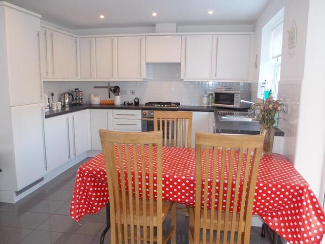  Image of 4 bedroom Detached house for sale in Dydale Road Swindon SN25 at Swindon, SN25 1AH