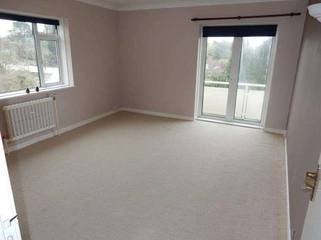  Image of 2 bedroom Flat to rent in Dyke Road Avenue Hove BN3 at Dyke Road Avenue  Hove, BN3 6DP