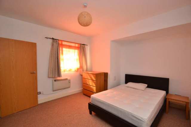  Image of 1 bedroom Flat to rent in Earls Court Road London SW5 at Earls Court Road  London, SW5 9AN