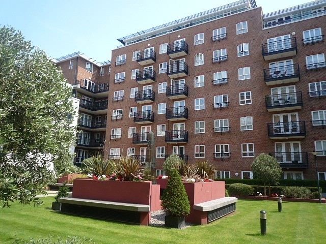  Image of 2 bedroom Flat to rent in Royal Quarter Seven Kings Way Kingston upon Thames KT2 at Royal Quarter  Seven Kings Way, KT2 5BG