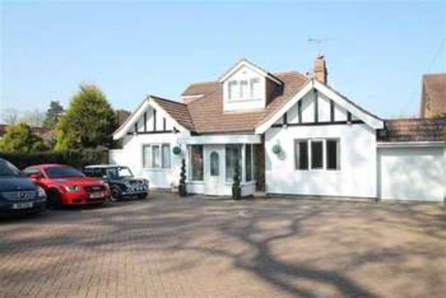  Image of 5 bedroom Property for sale in Earlswood Common Earlswood Solihull B94 at Earlswood Common Solihull Solihull, B94 5SJ