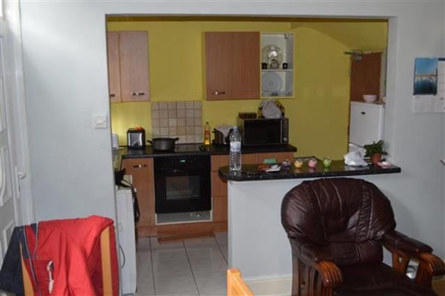  Image of 2 bedroom Terraced house for sale in East Park Terrace Leeds LS9 at Stoneferry, LS9 9LA
