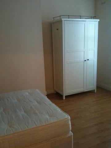  Image of 2 bedroom Terraced house for sale in East Park Mount Leeds LS9 at Harehills, LS9 9JX