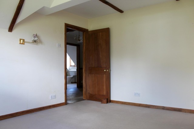  Image of 3 bedroom Detached house to rent in East Street Turners Hill Crawley RH10 at East Street Turners Hill Crawley, RH10 4PZ