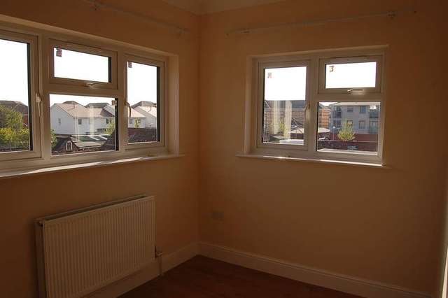  Image of 1 bedroom Detached house to rent in Leigh Road Eastleigh SO50 at Eastleigh, SO50 9DS