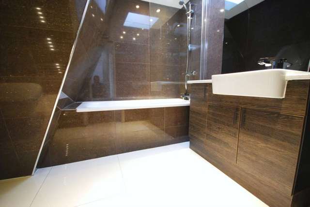  Image of 1 bedroom Flat for sale in Eden Road London E17 at Eden Road Walthamstow Village London, E17 9JY