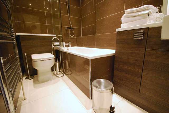  Image of 2 bedroom Flat for sale in Eden Road London E17 at Eden Road Walthamstow Village London, E17 9JY