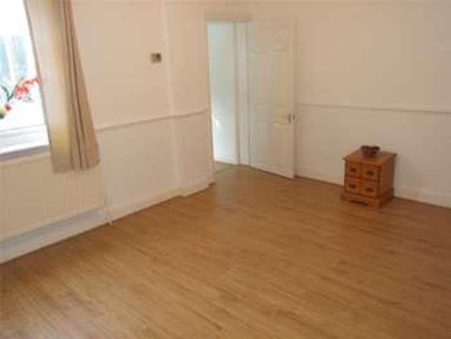  Image of 2 bedroom Terraced house to rent in Edgehill Street Reading RG1 at Reading Berkshire Reading, RG1 2PX