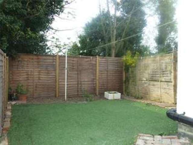  Image of 2 bedroom Terraced house to rent in Edgehill Street Reading RG1 at Reading Berkshire Reading, RG1 2PX