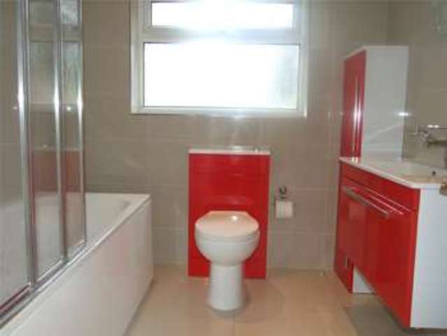  Image of 2 bedroom Terraced house to rent in Edgehill Street Reading RG1 at Reading Berkshire Reading, RG1 2PX