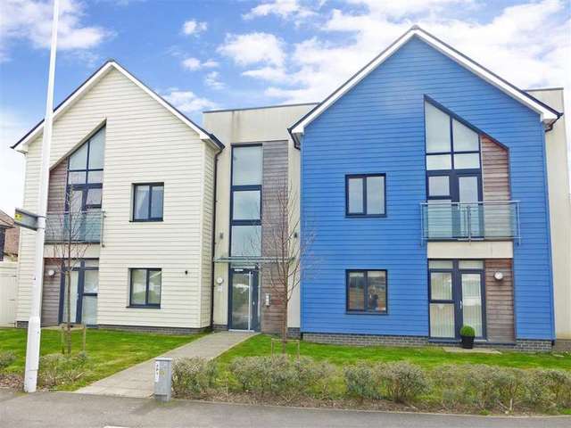 Image of 2 bedroom Flat for sale in Eirene Road Goring-by-Sea Worthing BN12 at Worthing West Sussex Worthing, BN12 4FF