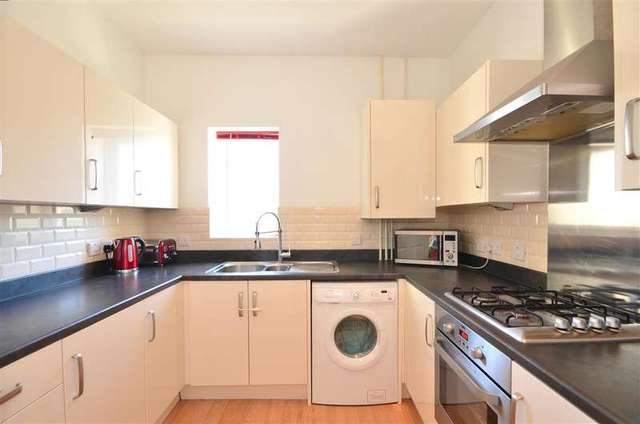  Image of 2 bedroom Flat for sale in Eirene Road Goring-by-Sea Worthing BN12 at Worthing West Sussex Worthing, BN12 4FF