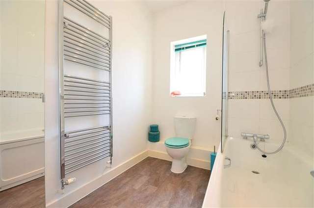  Image of 2 bedroom Flat for sale in Eirene Road Goring-by-Sea Worthing BN12 at Worthing West Sussex Worthing, BN12 4FF