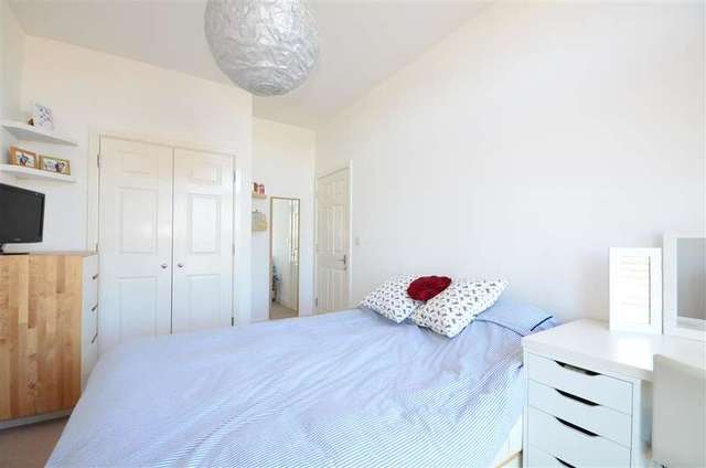  Image of 2 bedroom Flat for sale in Eirene Road Goring-by-Sea Worthing BN12 at Worthing West Sussex Worthing, BN12 4FF
