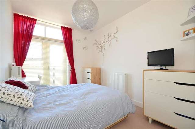  Image of 2 bedroom Flat for sale in Eirene Road Goring-by-Sea Worthing BN12 at Worthing West Sussex Worthing, BN12 4FF