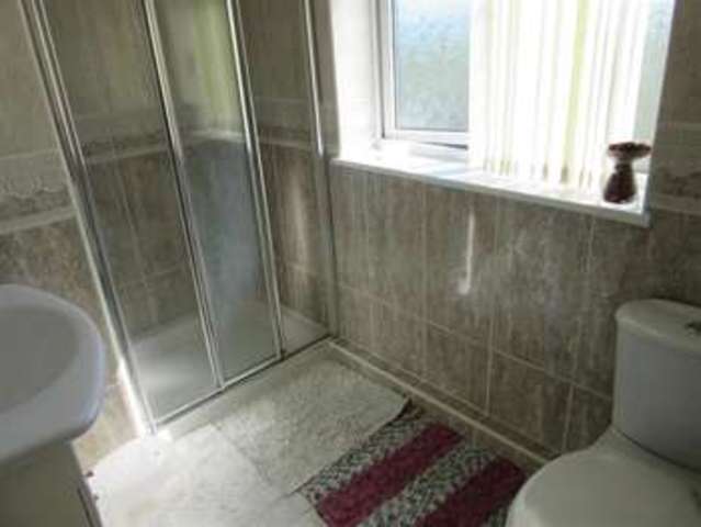  Image of 3 bedroom Property for sale in Elizabeth Close Hucknall Nottingham NG15 at Elizabeth Close Nottingham Nottingham, NG15 6HG