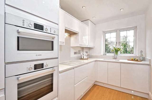  Image of 2 bedroom Apartment to rent in Pitt Road Epsom KT17 at Elizabeth Place Pitt Road Epsom, KT17 4ET