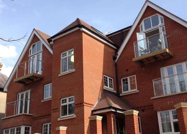  Image of 2 bedroom Apartment to rent in Pitt Road Epsom KT17 at Elizabeth Place Pitt Road Epsom, KT17 4ET