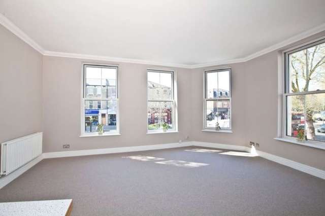  Image of 1 bedroom Flat for sale in Chiswick High Road London W4 at Chiswick, W4 1PP