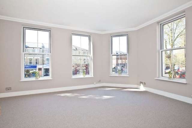  Image of 1 bedroom Flat for sale in Chiswick High Road London W4 at Chiswick, W4 1PP