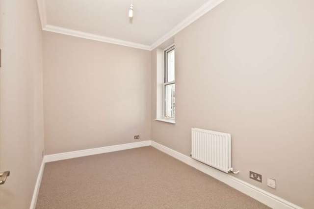  Image of 1 bedroom Flat for sale in Chiswick High Road London W4 at Chiswick, W4 1PP