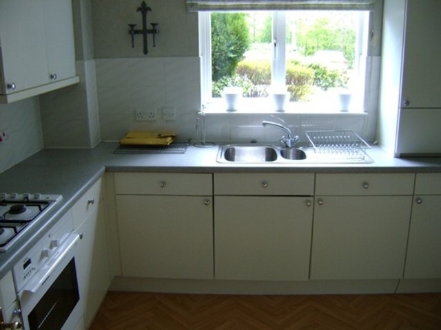  Image of 2 bedroom Flat to rent in Ellon Way Paisley PA3 at Paisley Renfrewshire Renfrewshire, PA3 4BQ
