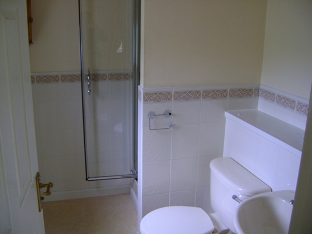  Image of 2 bedroom Flat to rent in Ellon Way Paisley PA3 at Paisley Renfrewshire Renfrewshire, PA3 4BQ