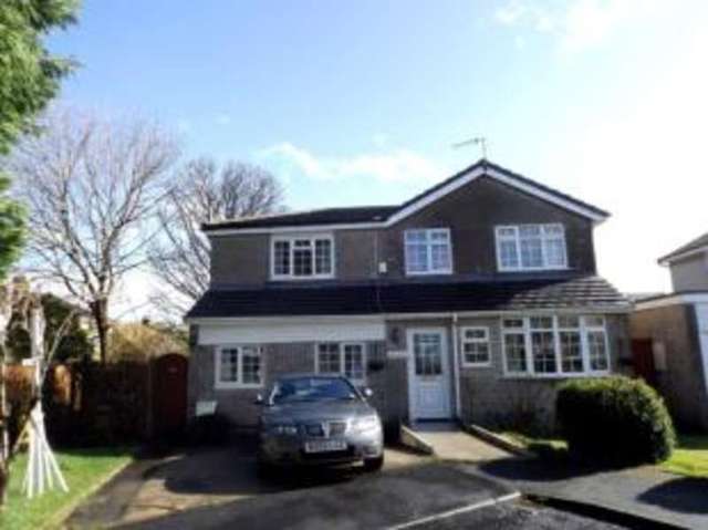  Image of 6 bedroom Detached house for sale in Elm Close Mottram Hyde SK14 at Mottram Hyde Mottram in Longdendale, SK14 6PT