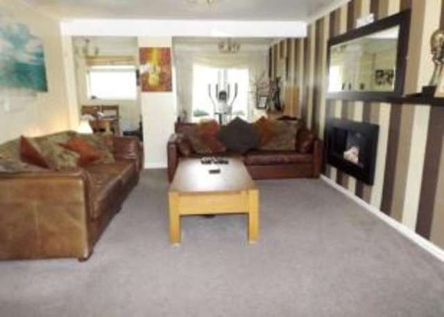  Image of 6 bedroom Detached house for sale in Elm Close Mottram Hyde SK14 at Mottram Hyde Mottram in Longdendale, SK14 6PT