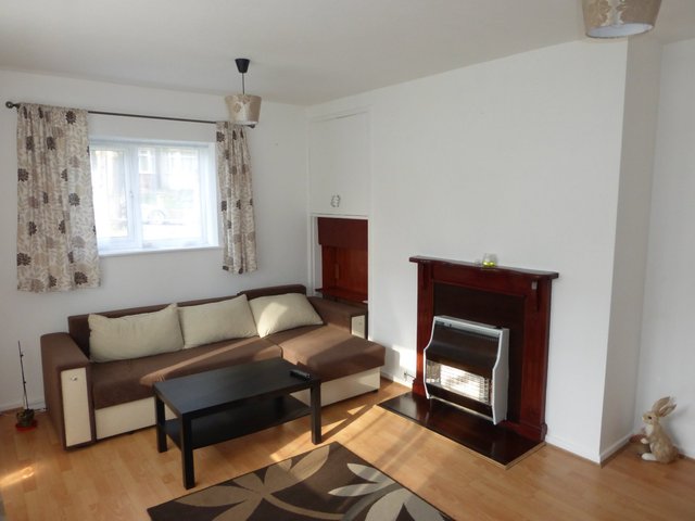  Image of 1 bedroom Flat to rent in Elmdon Road Acocks Green Birmingham B27 at ELMDON ROAD  ACOCKS GREEN, BIRMINGHAM, B27 6LJ