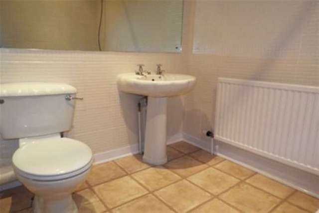  Image of 1 bedroom Flat to rent in Abbotsford Road Crosby Liverpool L23 at Liverpool, L23 6WE