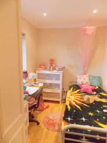  Image of 4 bedroom Semi-Detached house to rent in Epsom Close Northolt UB5 at Epsom Close  Northolt, UB5 4BH