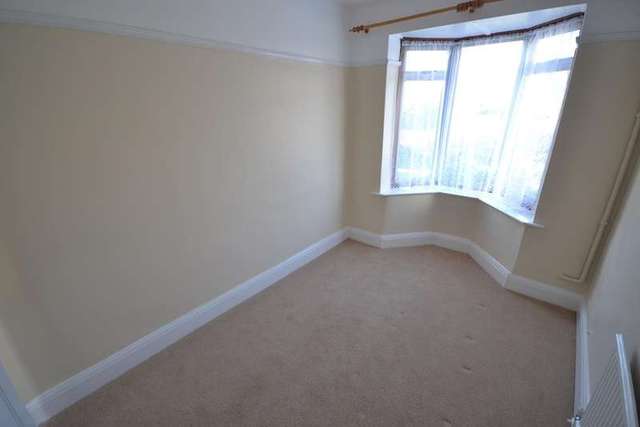  Image of 3 bedroom Detached house for sale in Essenden Road St. Leonards-on-Sea TN38 at St Leonards On Sea, TN38 0NN