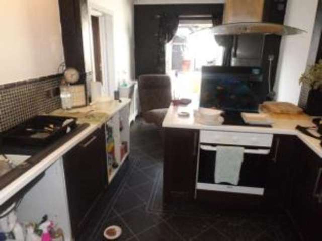  Image of 4 bedroom Terraced house for sale in Pinhoe Road Exeter EX4 at Exeter Devon Exwick, EX4 7HJ