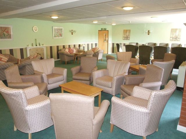  Image of 1 bedroom Retirement Property for sale in Fairacres Road Didcot OX11 at Fairacres Road Didcot Didcot, OX11 8QZ