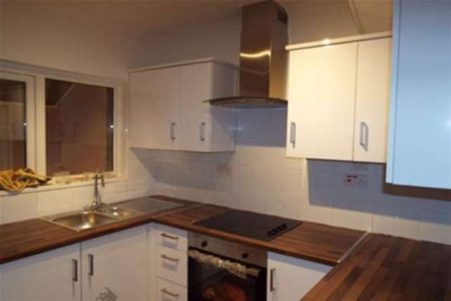  Image of 3 bedroom Detached house to rent in Fairfield Road Broadstairs CT10 at Broadstairs, CT10 2JU