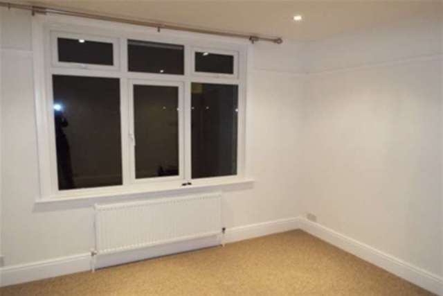  Image of 3 bedroom Detached house to rent in Fairfield Road Broadstairs CT10 at Broadstairs, CT10 2JU
