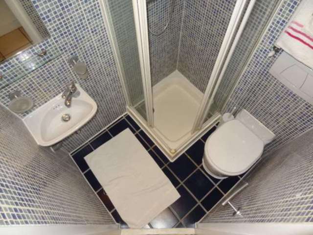  Image of Flat to rent in Fairholme Road London W14 at Fairholme Road West Kensington London, W14 9JZ