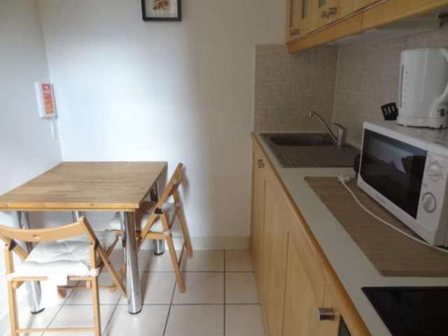  Image of Flat to rent in Fairholme Road London W14 at Fairholme Road  London, W14 9JZ